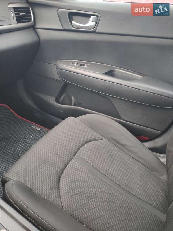 Седан Kia Optima 2018 в Житомирі