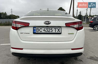 Седан Kia Optima 2013 в Старом Самборе