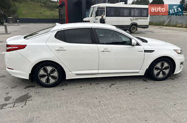 Седан Kia Optima 2013 в Старом Самборе