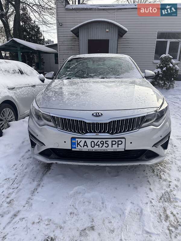 Седан Kia Optima 2020 в Киеве