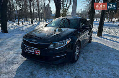 Седан Kia Optima 2015 в Киеве