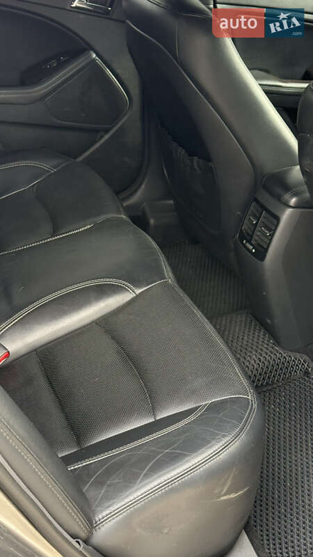 Седан Kia Optima 2013 в Дніпрі