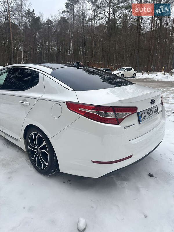 Седан Kia Optima 2013 в Черкасах
