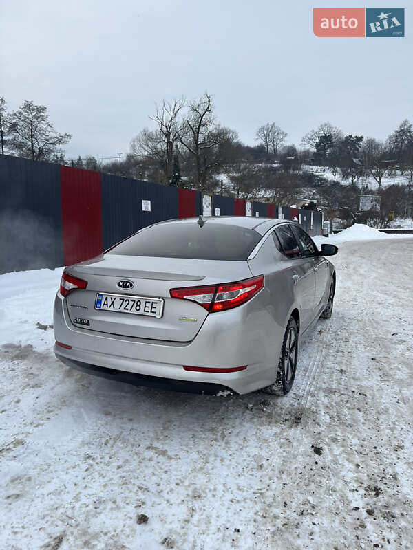Седан Kia Optima 2011 в Харькове