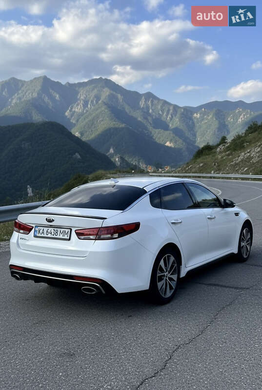 Седан Kia Optima 2016 в Києві
