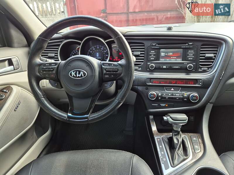 Седан Kia Optima 2014 в Харкові