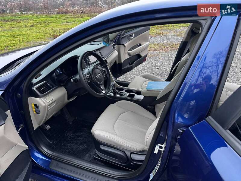 Седан Kia Optima 2016 в Кременчуці