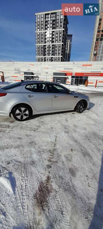 Седан Kia Optima 2012 в Львове