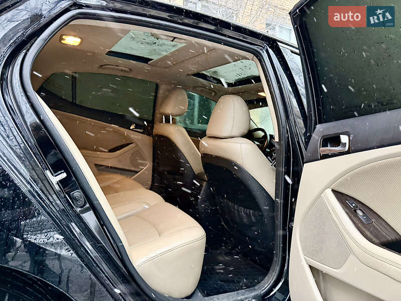 Седан Kia Optima 2014 в Києві