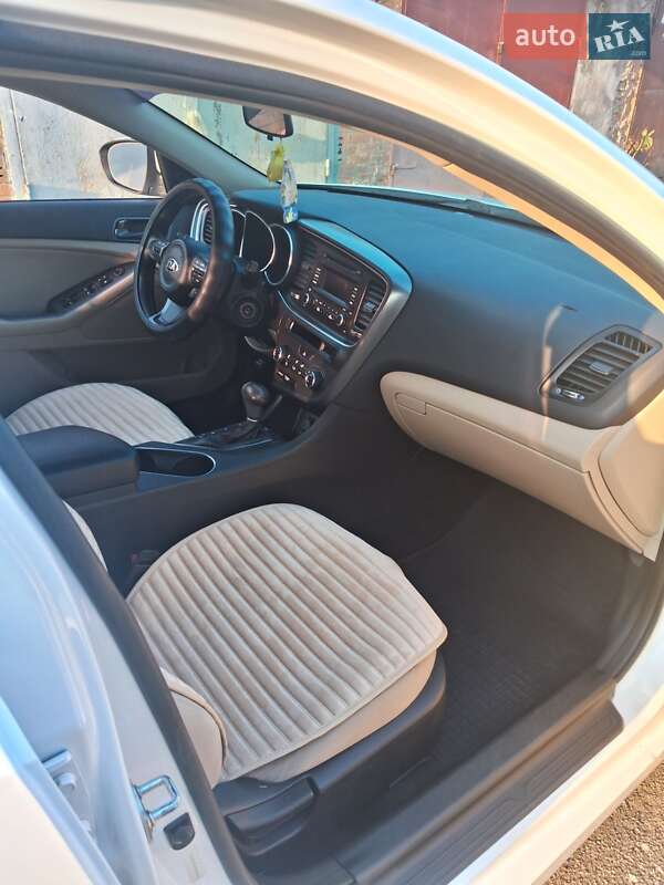 Седан Kia Optima 2014 в Виннице