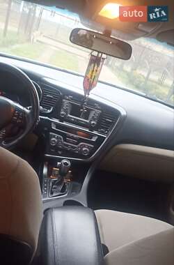 Седан Kia Optima 2013 в Львове