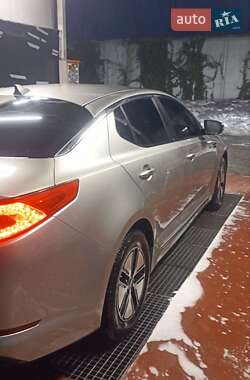 Седан Kia Optima 2013 в Львове