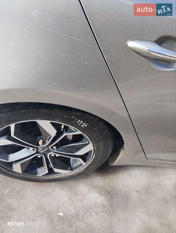 Седан Kia Optima 2012 в Славянске