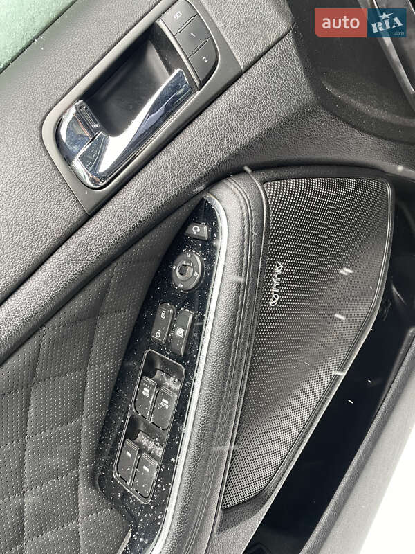 Седан Kia Optima 2014 в Сумах