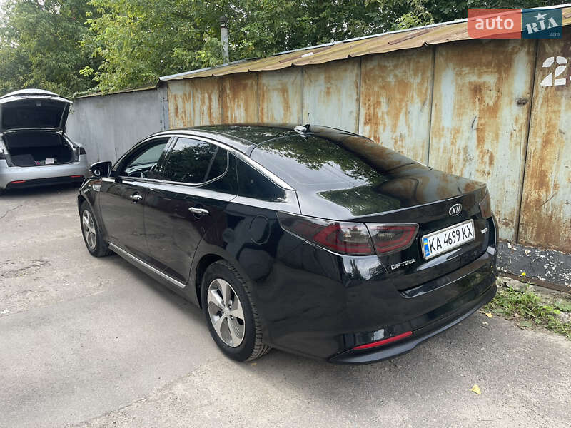 Седан Kia Optima 2014 в Києві