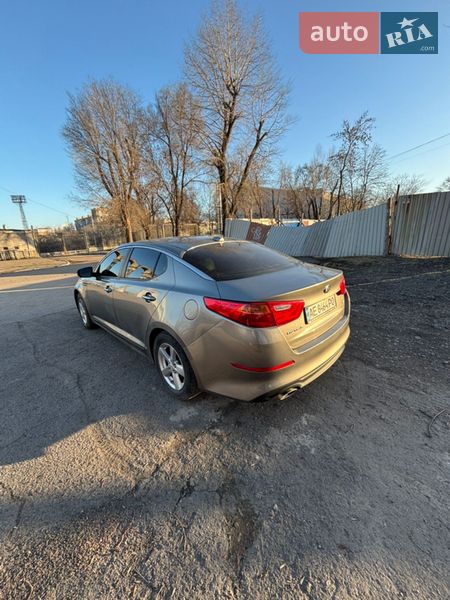 Седан Kia Optima 2014 в Кам'янському