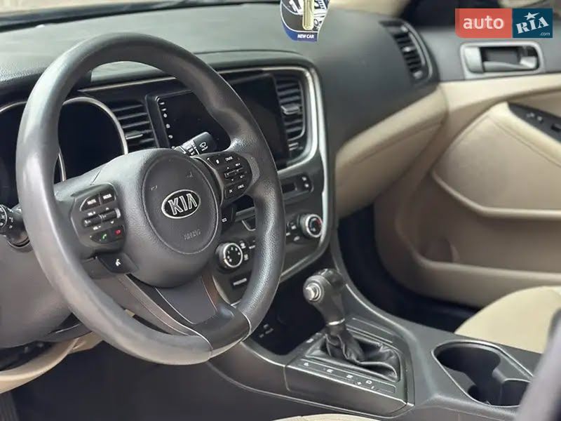 Седан Kia Optima 2015 в Синельниковому
