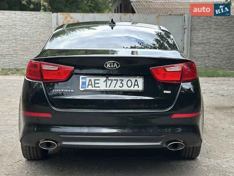 Седан Kia Optima 2015 в Синельниковому