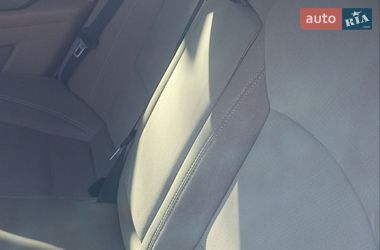 Седан Kia Optima 2013 в Львове