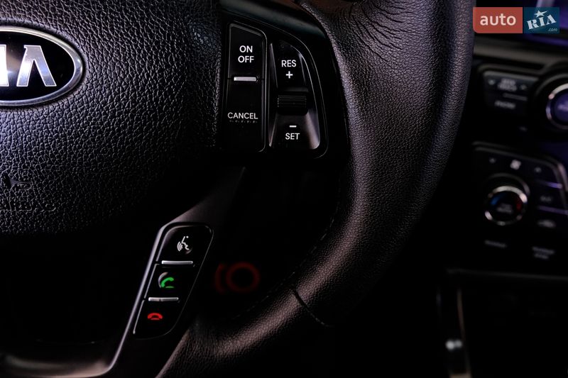 Седан Kia Optima 2013 в Одессе