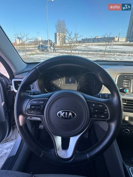 Седан Kia Optima 2016 в Києві