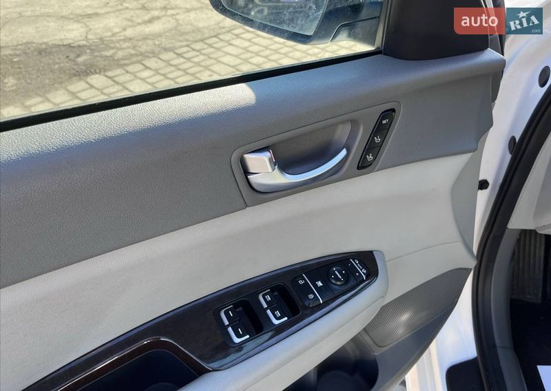 Седан Kia Optima 2017 в Львові