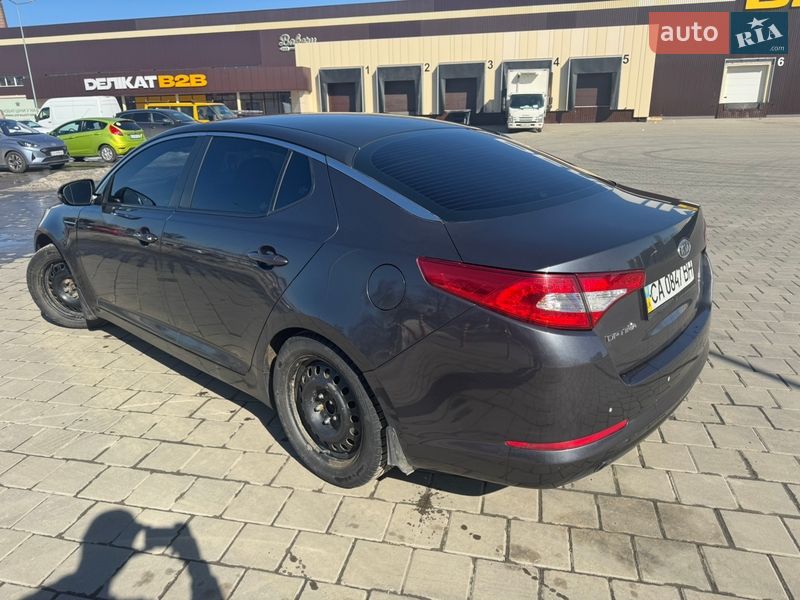 Седан Kia Optima 2012 в Корсунь-Шевченківському