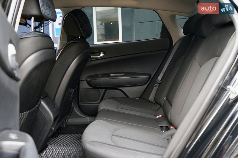 Седан Kia Optima 2016 в Черкасах