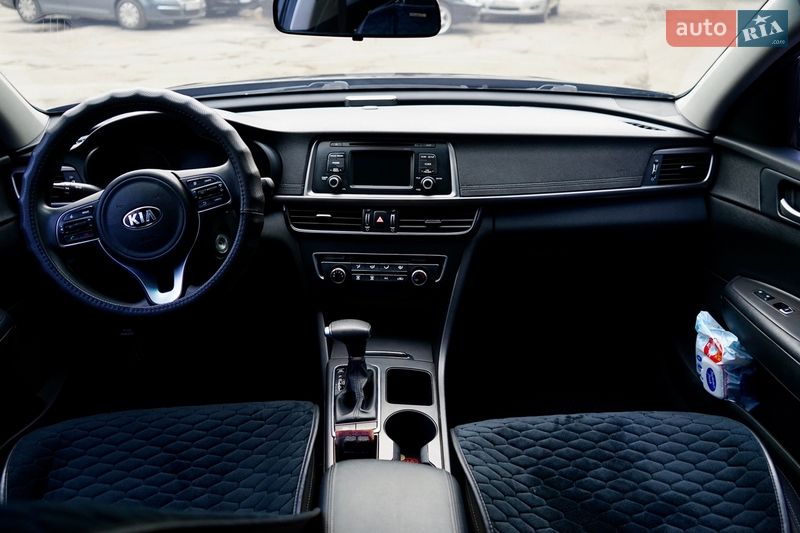 Седан Kia Optima 2016 в Черкасах