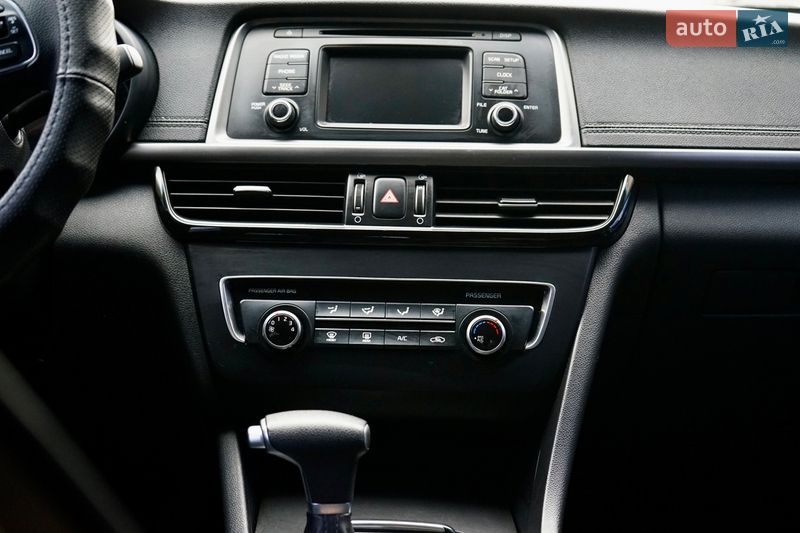 Седан Kia Optima 2016 в Черкасах