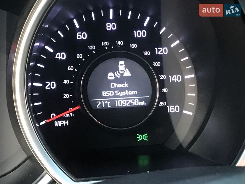 Седан Kia Optima 2014 в Киеве