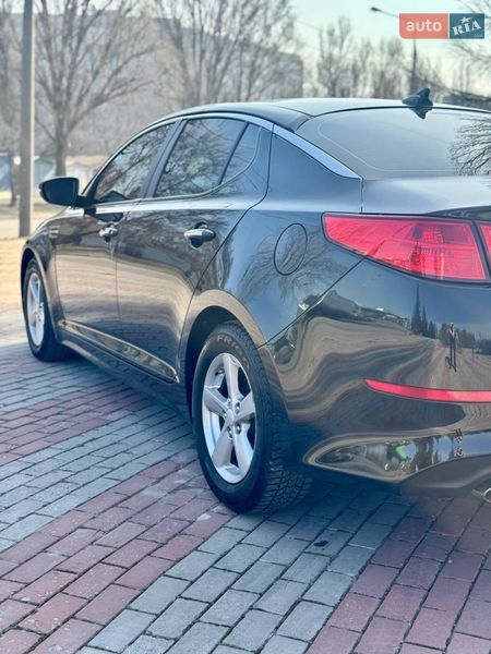 Седан Kia Optima 2014 в Запорожье