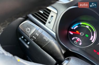 Седан Kia Optima 2016 в Киеве