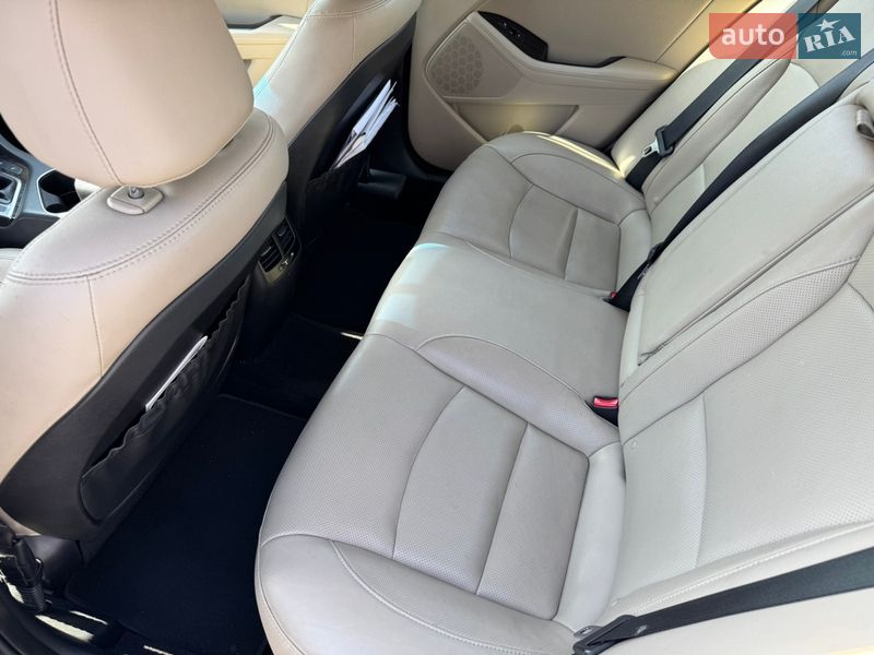 Седан Kia Optima 2014 в Кропивницком