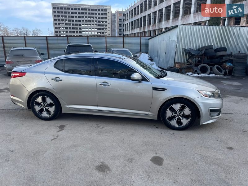 Седан Kia Optima 2012 в Тернополе