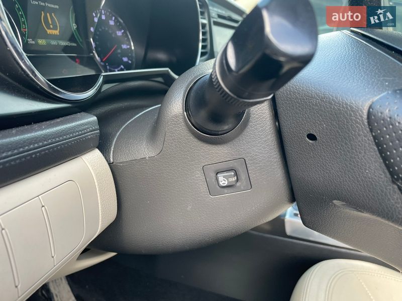 Седан Kia Optima 2012 в Тернополе