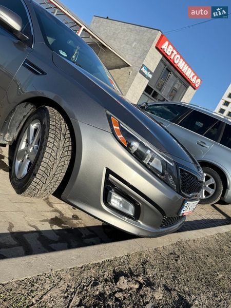 Седан Kia Optima 2015 в Хмельницком