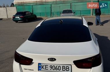 Седан Kia Optima 2014 в Дніпрі