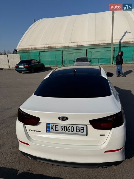 Седан Kia Optima 2014 в Дніпрі