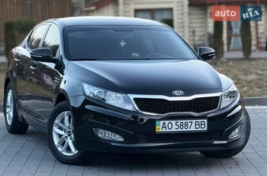 Седан Kia Optima 2012 в Межгорье