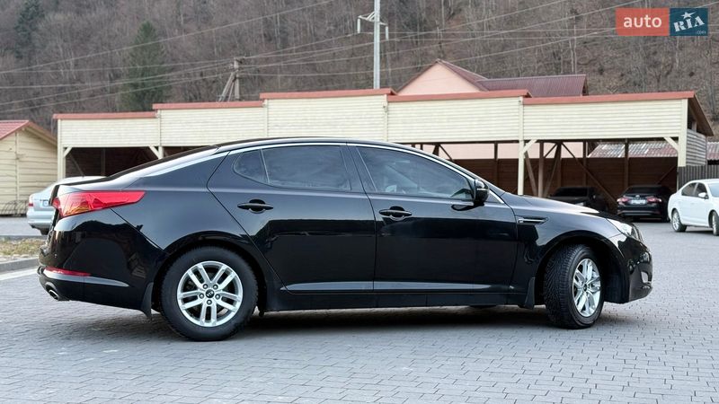 Седан Kia Optima 2012 в Міжгір'ї