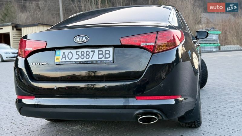 Седан Kia Optima 2012 в Міжгір'ї