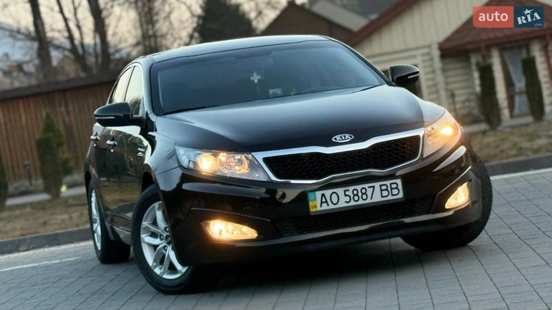 Седан Kia Optima 2012 в Міжгір'ї