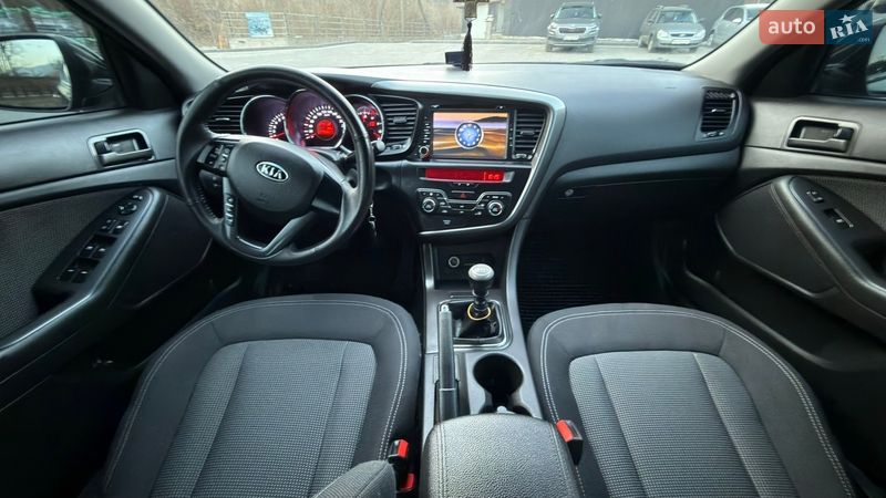Седан Kia Optima 2012 в Міжгір'ї