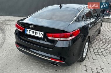 Седан Kia Optima 2016 в Ивано-Франковске
