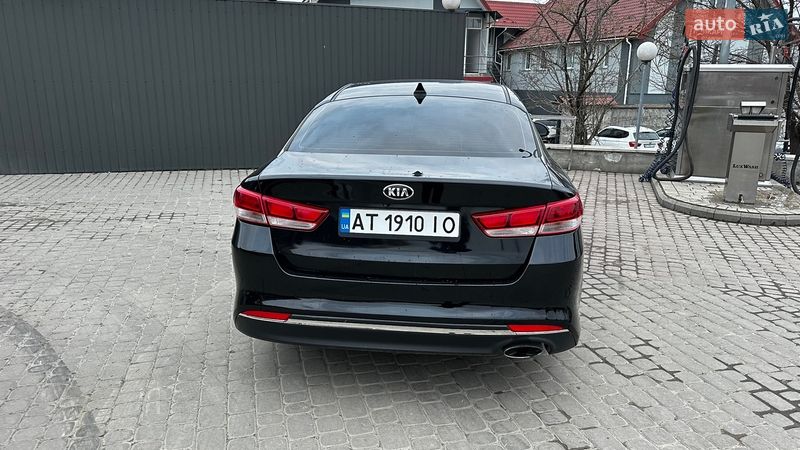 Седан Kia Optima 2016 в Ивано-Франковске