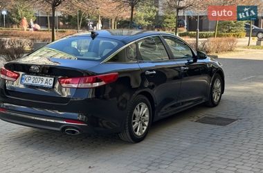 Седан Kia Optima 2017 в Ивано-Франковске