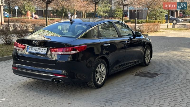Седан Kia Optima 2017 в Ивано-Франковске