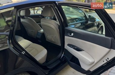 Седан Kia Optima 2017 в Ивано-Франковске
