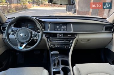 Седан Kia Optima 2017 в Ивано-Франковске